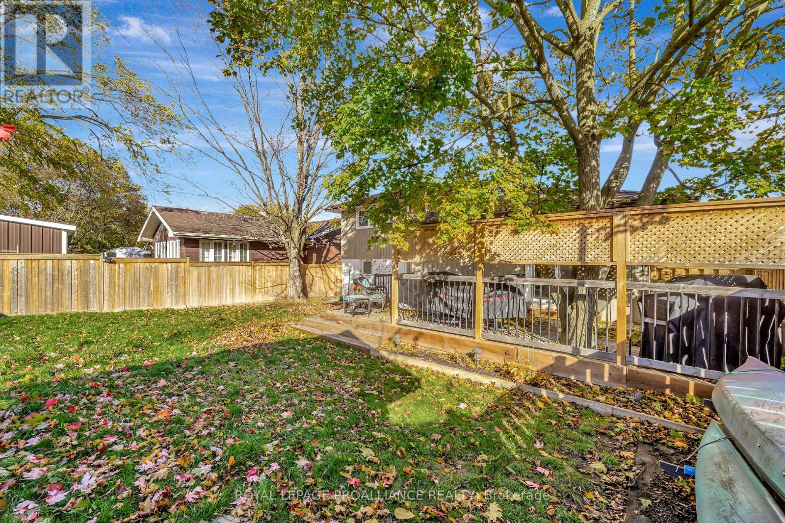 4 Kingsway Court, Belleville, Ontario K8N 4P1 - Photo 37 - X12541564