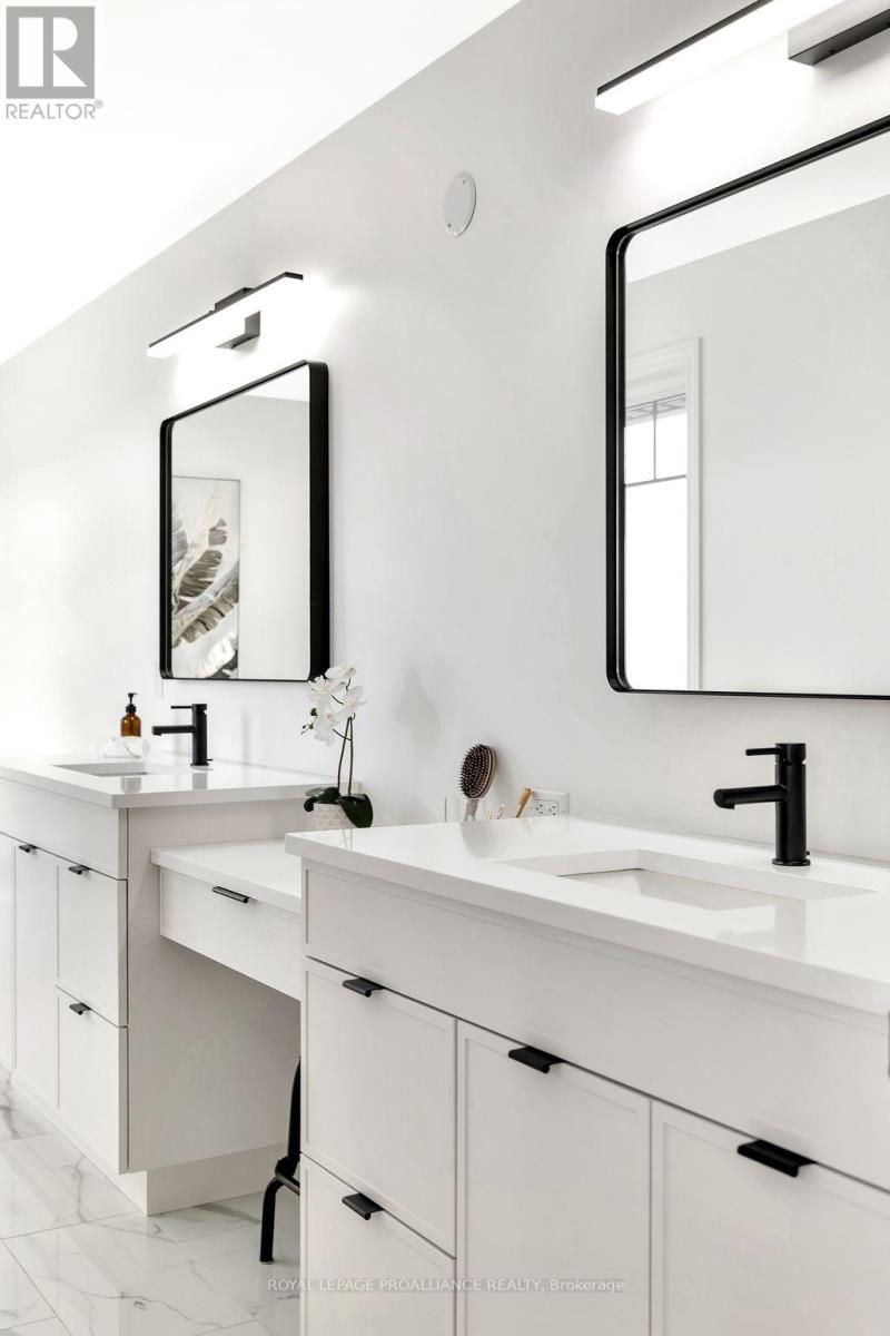 18 Raycroft Drive, Belleville, Ontario K8N 0R4 - Photo 25 - X12541828