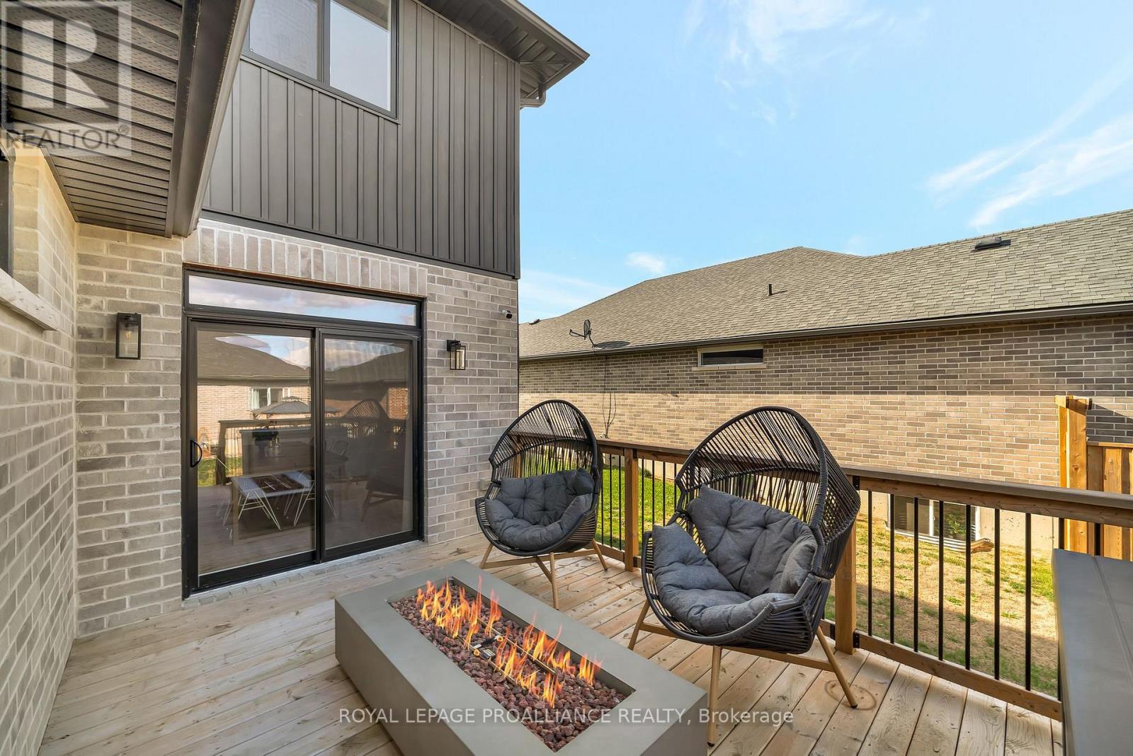 18 Raycroft Drive, Belleville, Ontario K8N 0R4 - Photo 41 - X12541828