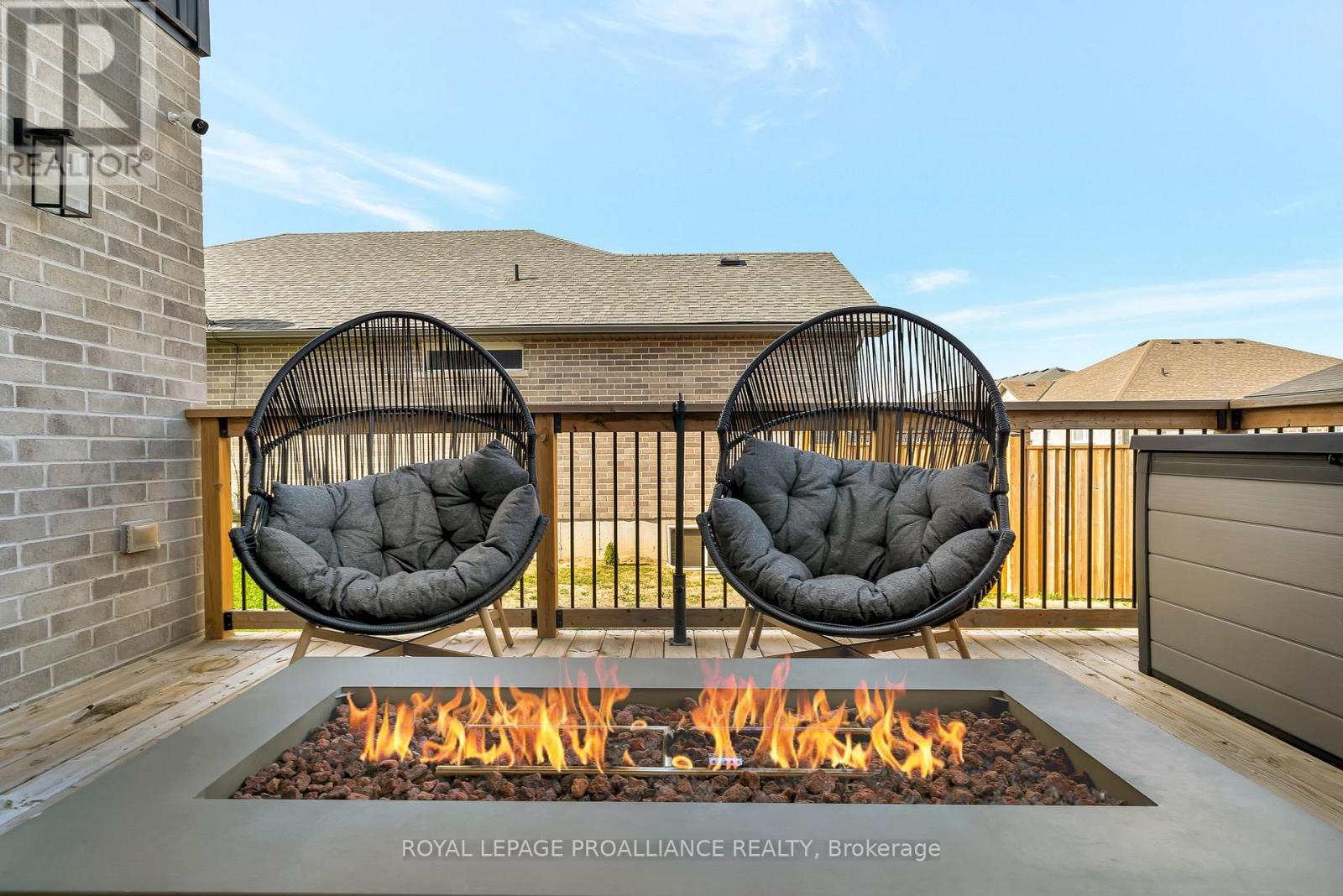 18 Raycroft Drive, Belleville, Ontario K8N 0R4 - Photo 42 - X12541828