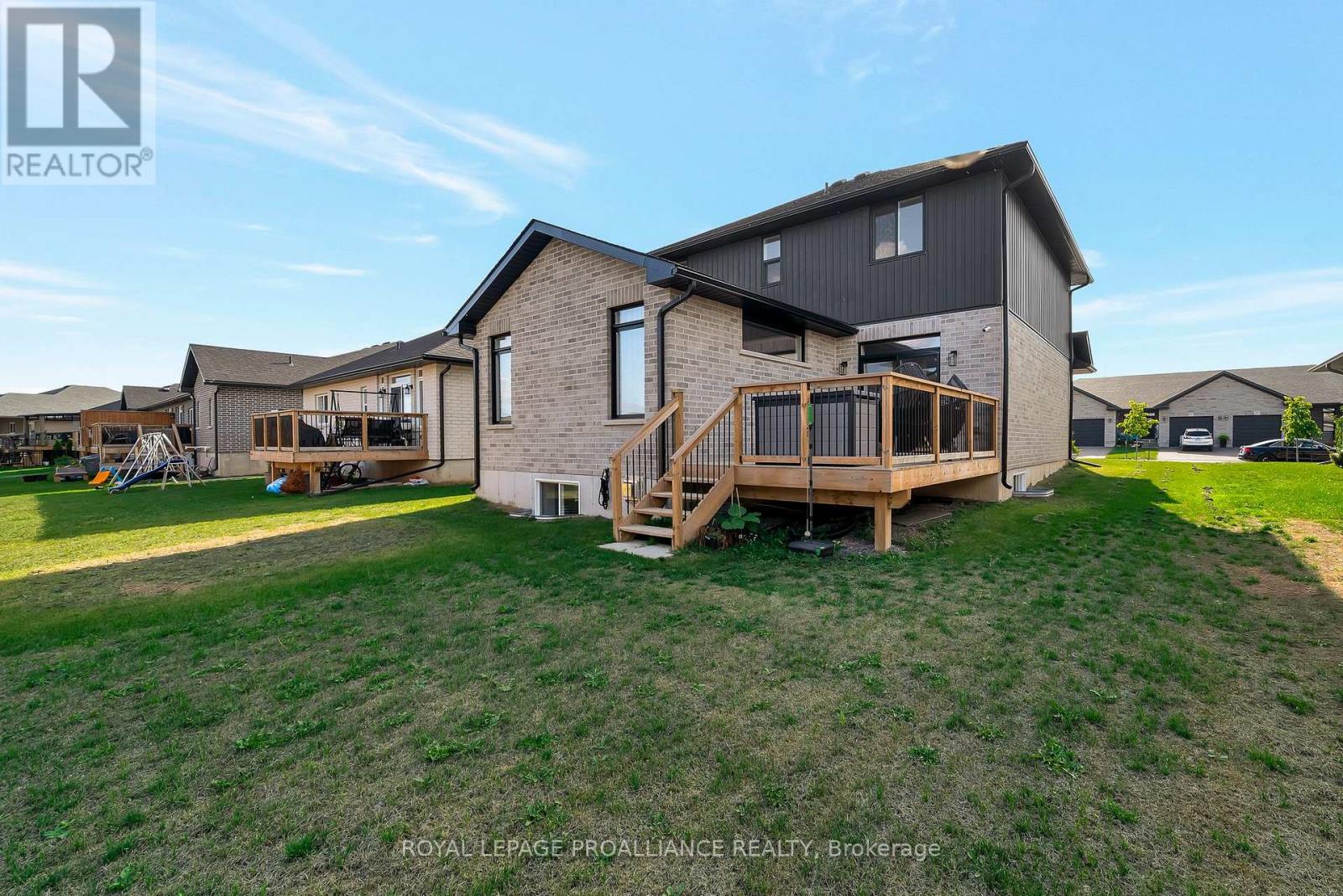 18 Raycroft Drive, Belleville, Ontario K8N 0R4 - Photo 47 - X12541828