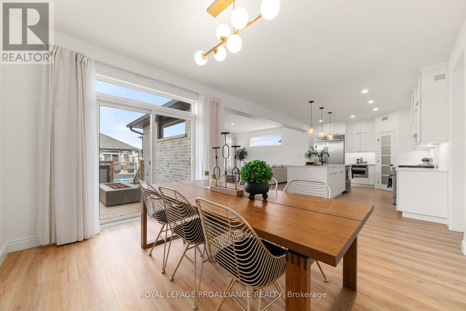 18 Raycroft Drive, Belleville, Ontario K8N 0R4 - Photo 7 - X12541828