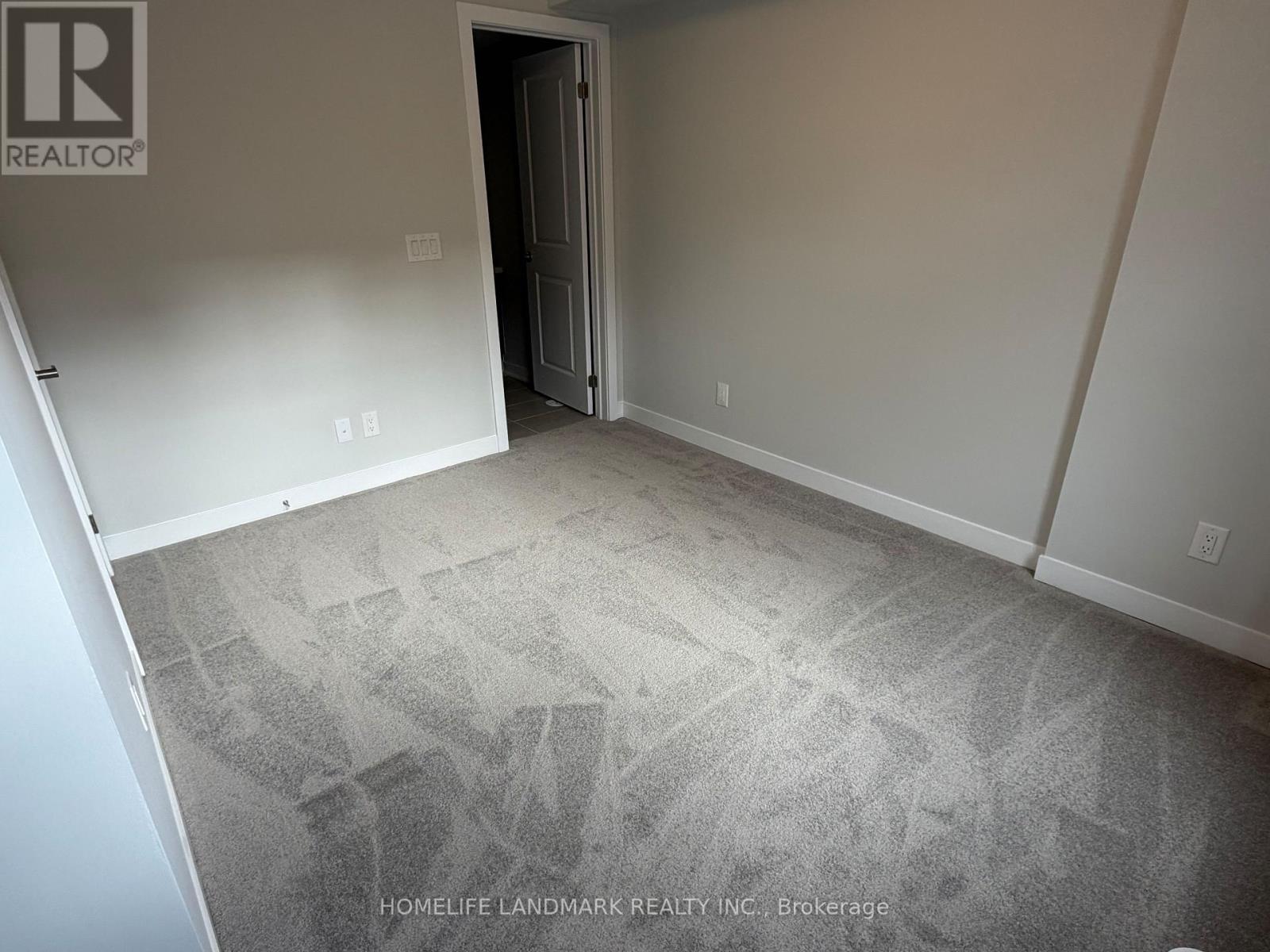 48 York Downs Boulevard, Markham, Ontario  L6C 3M6 - Photo 11 - N12539634