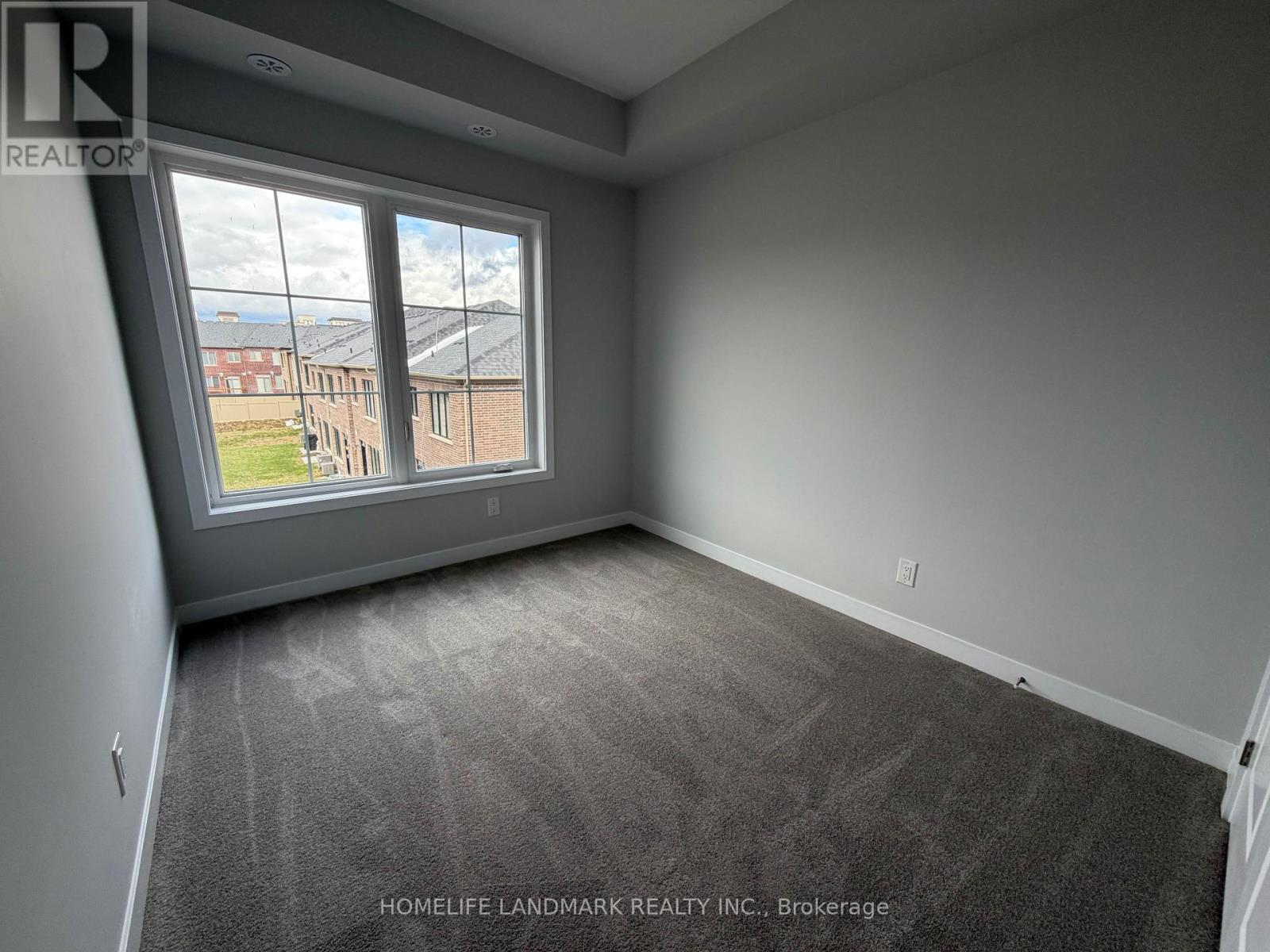 48 York Downs Boulevard, Markham, Ontario  L6C 3M6 - Photo 9 - N12539634