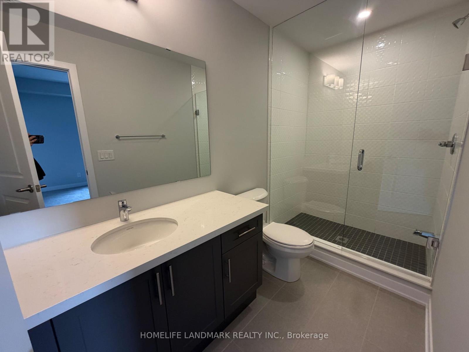 48 York Downs Boulevard, Markham, Ontario  L6C 3M6 - Photo 8 - N12539634