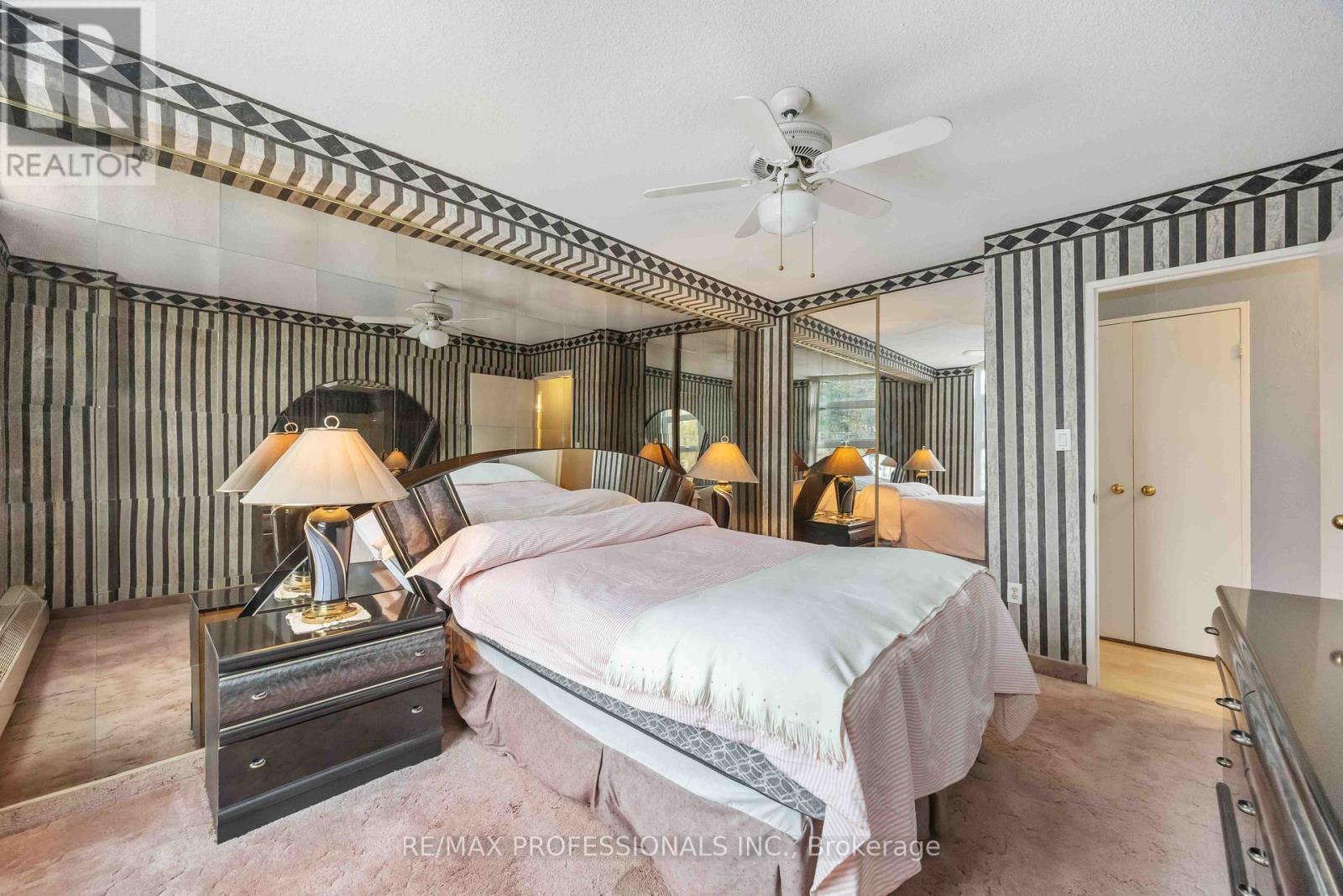 210 - 345 Driftwood Avenue, Toronto, Ontario  M3N 2P4 - Photo 15 - W12541050