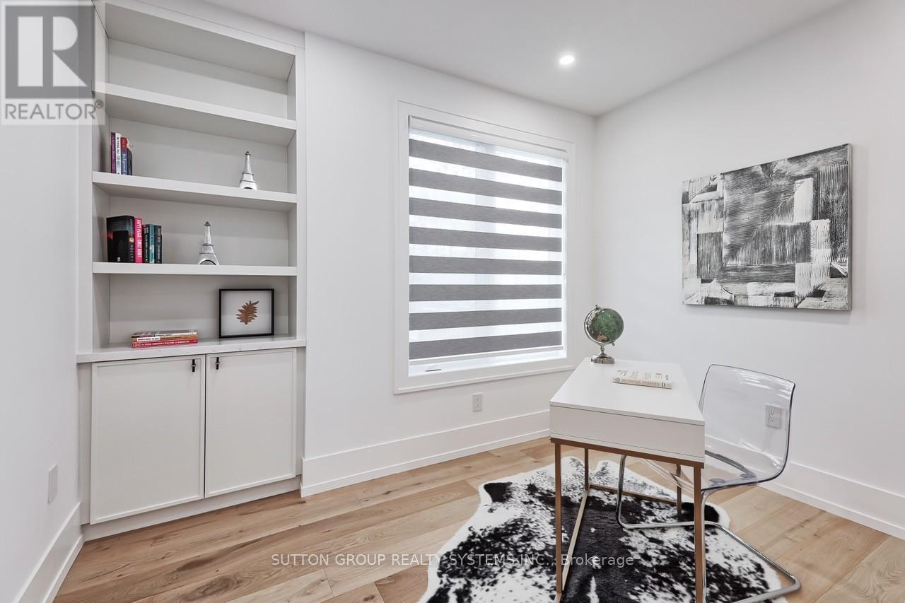 214 Shaver Avenue N, Toronto, Ontario  M9B 4P3 - Photo 25 - W12541364