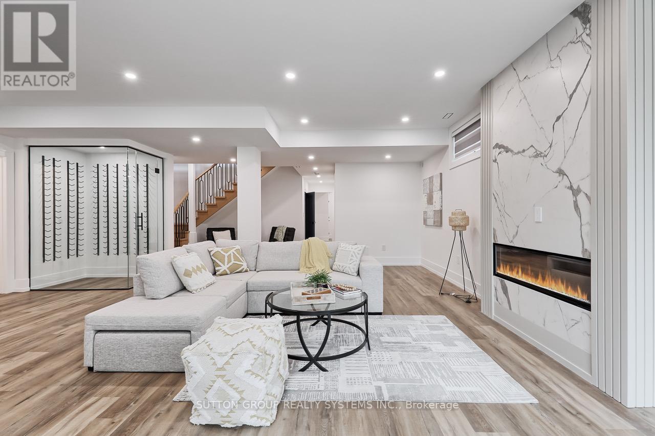 214 Shaver Avenue N, Toronto, Ontario  M9B 4P3 - Photo 27 - W12541364