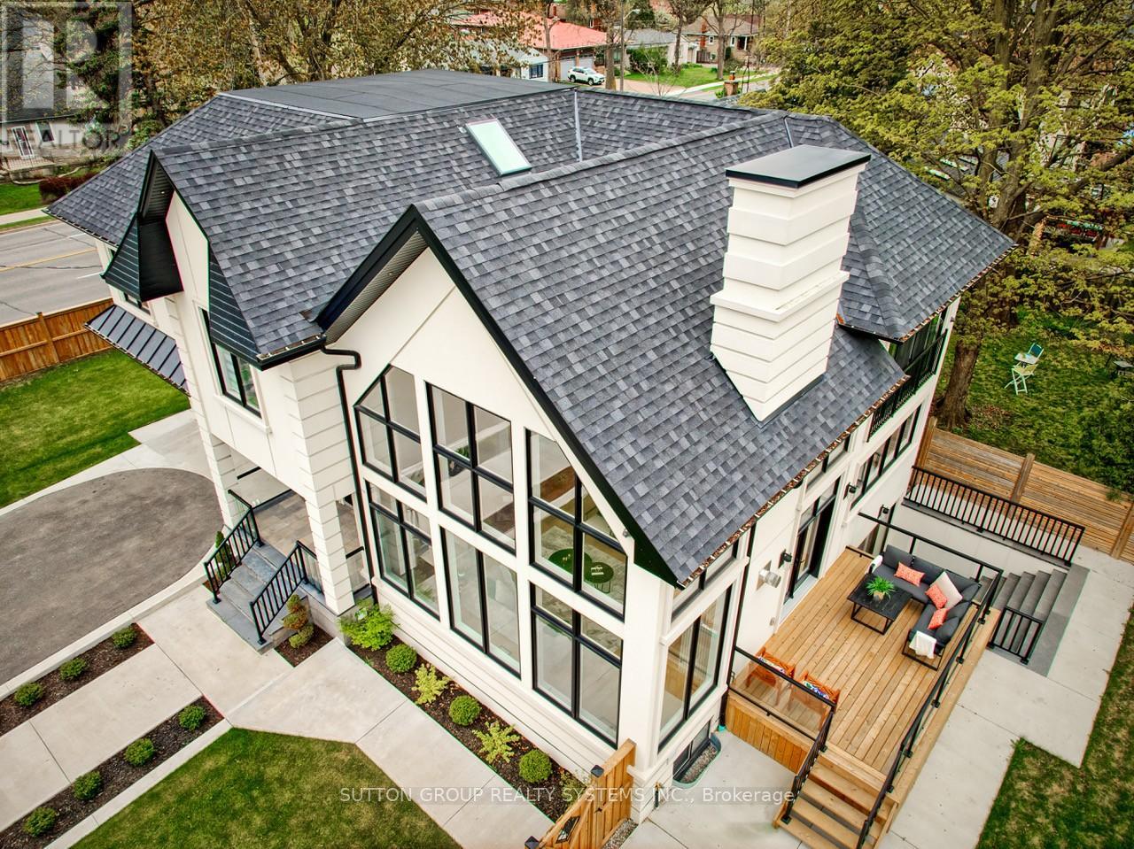 214 Shaver Avenue N, Toronto, Ontario  M9B 4P3 - Photo 40 - W12541364