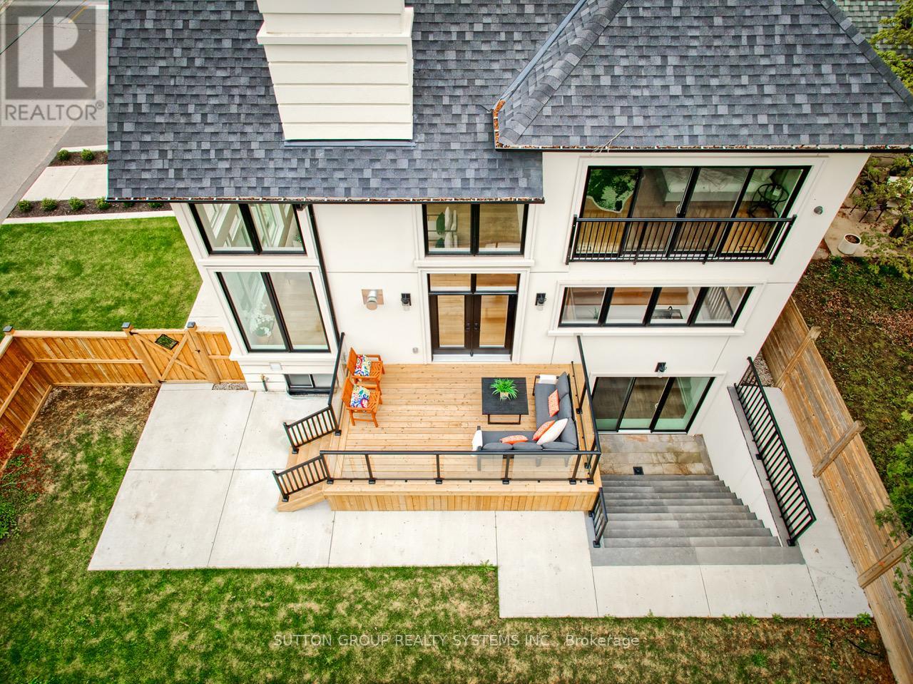 214 Shaver Avenue N, Toronto, Ontario  M9B 4P3 - Photo 35 - W12541364