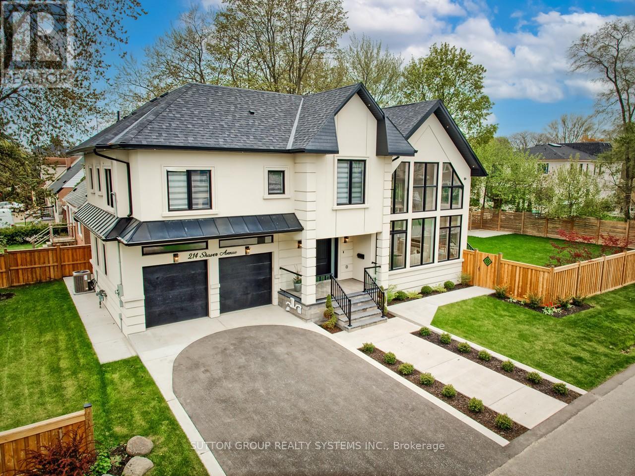 214 Shaver Avenue N, Toronto, Ontario  M9B 4P3 - Photo 43 - W12541364