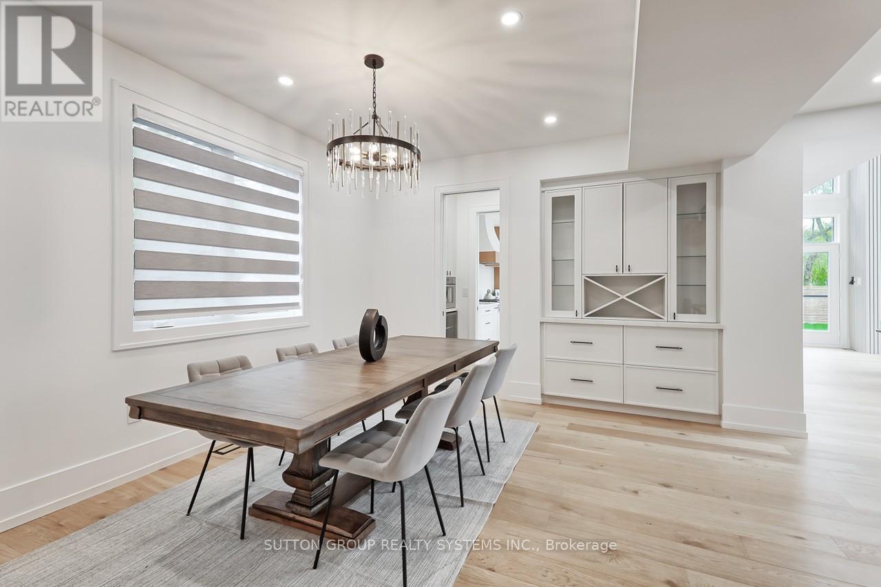 214 Shaver Avenue N, Toronto, Ontario  M9B 4P3 - Photo 9 - W12541364