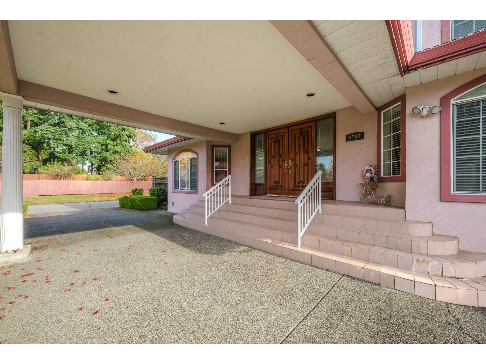 5748 126 Street, Surrey, British Columbia  V3X 3G8 - Photo 4 - R3066668