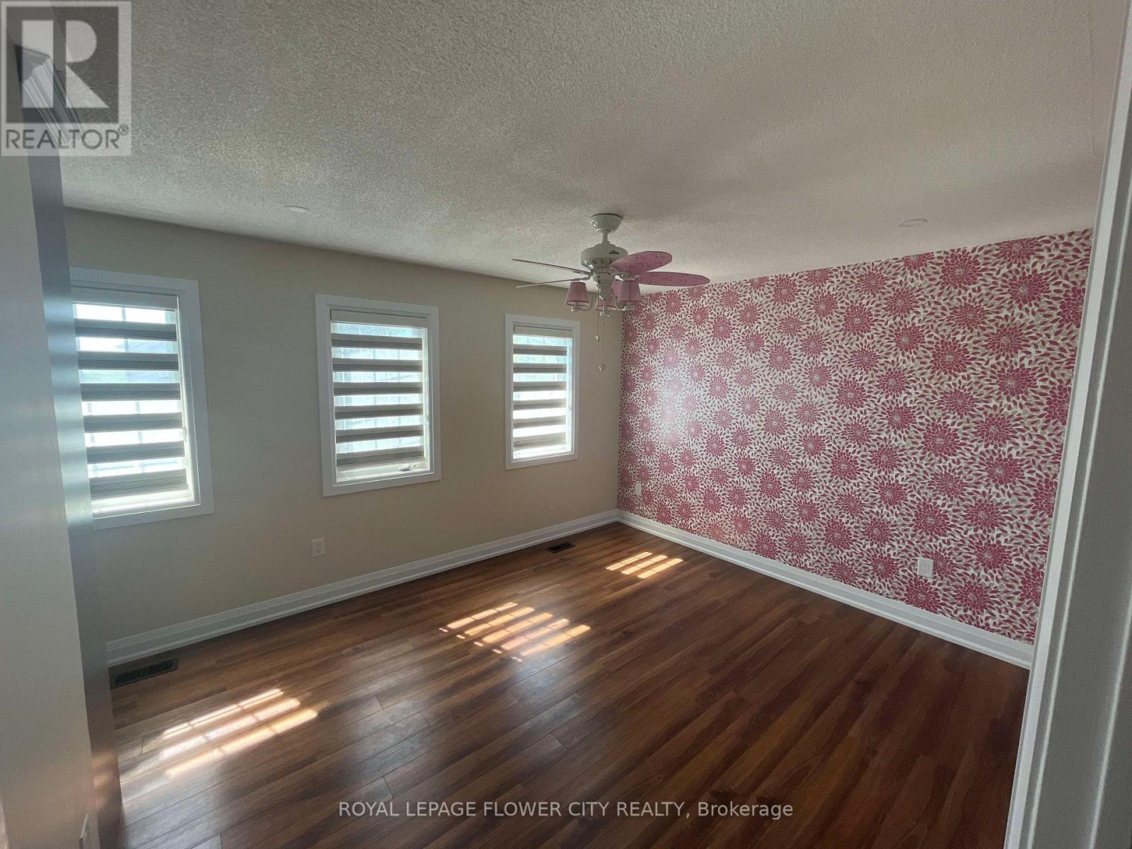 20 Four Seasons Circle, Brampton, Ontario  L7A 2A8 - Photo 15 - W12541460