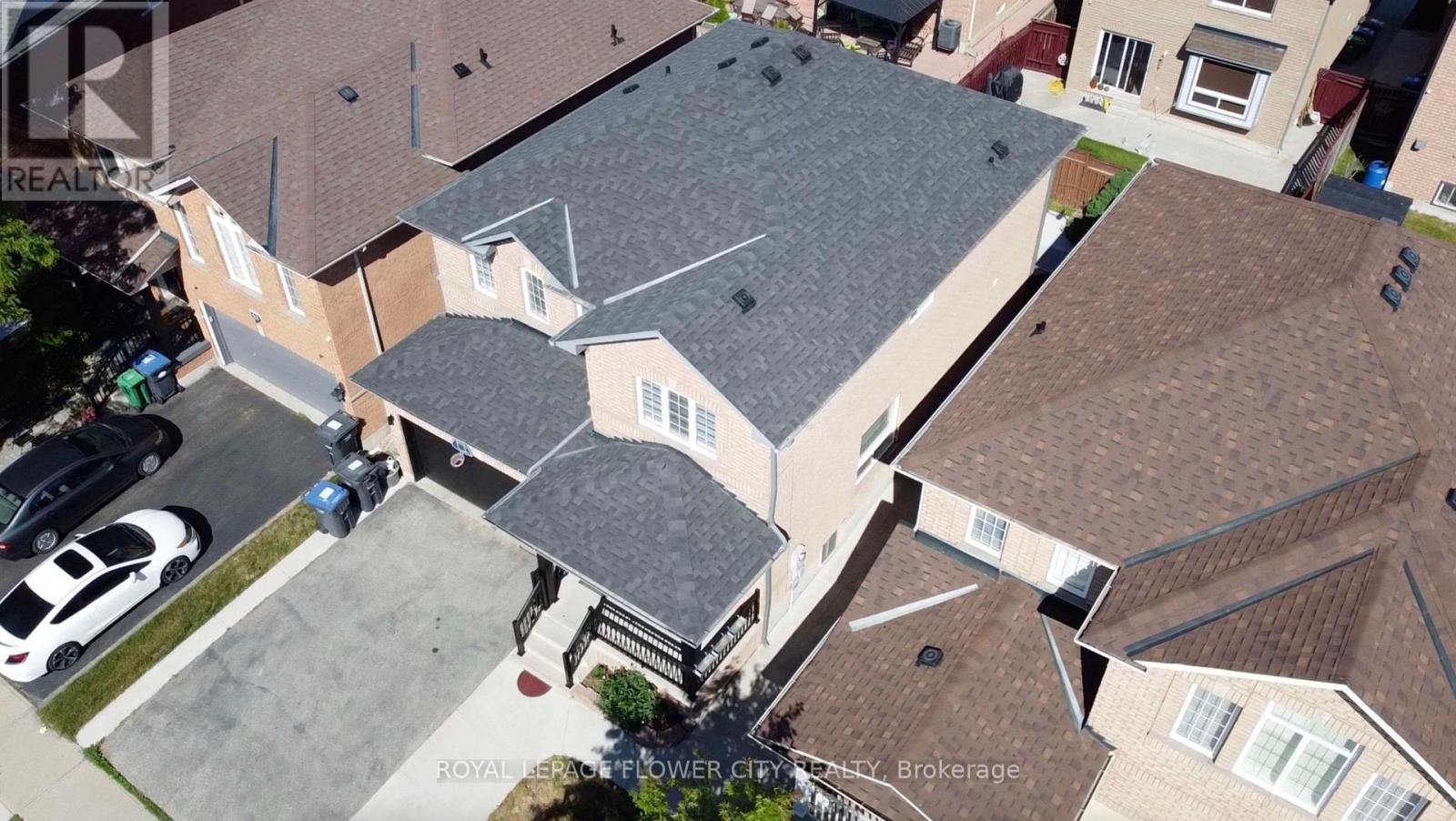 20 Four Seasons Circle, Brampton, Ontario  L7A 2A8 - Photo 19 - W12541460