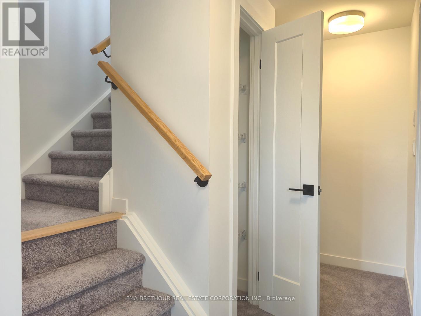 3 - 4045 Hickory Drive, Mississauga, Ontario  L4W 0G6 - Photo 22 - W12541484