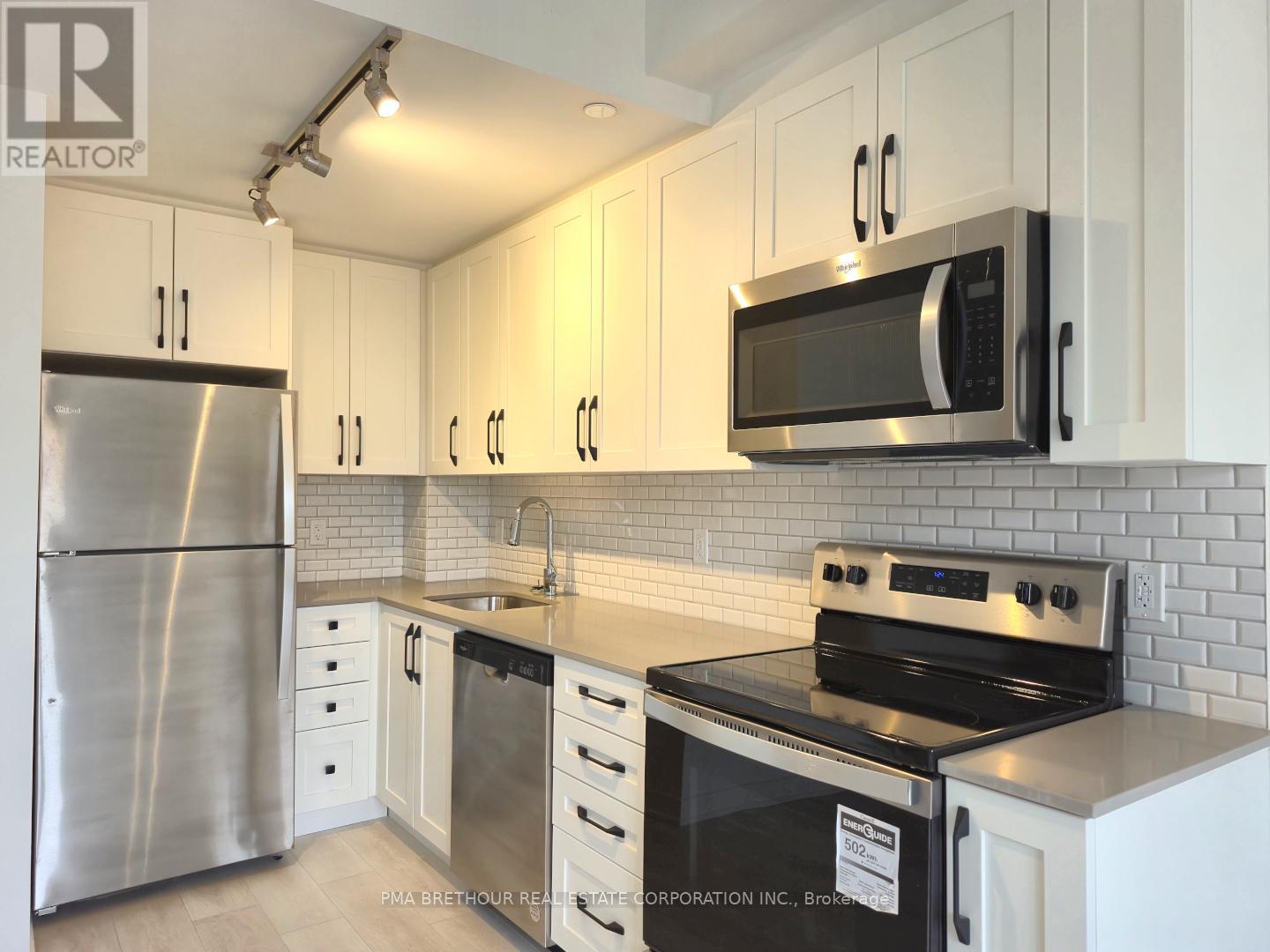 3 - 4045 Hickory Drive, Mississauga, Ontario  L4W 0G6 - Photo 9 - W12541484