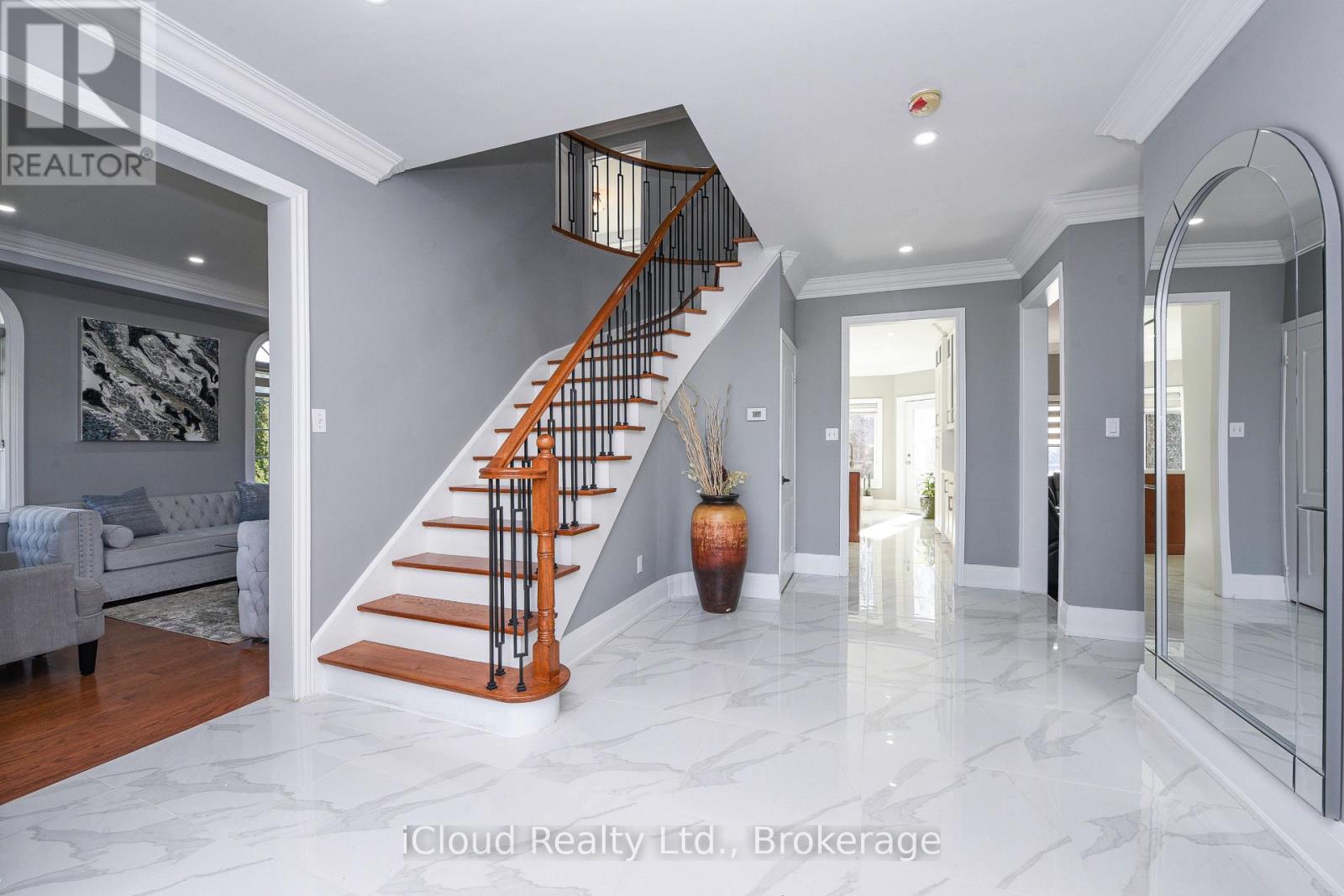 25 Giles Road, Caledon, Ontario  L7K 0B6 - Photo 9 - W12541522