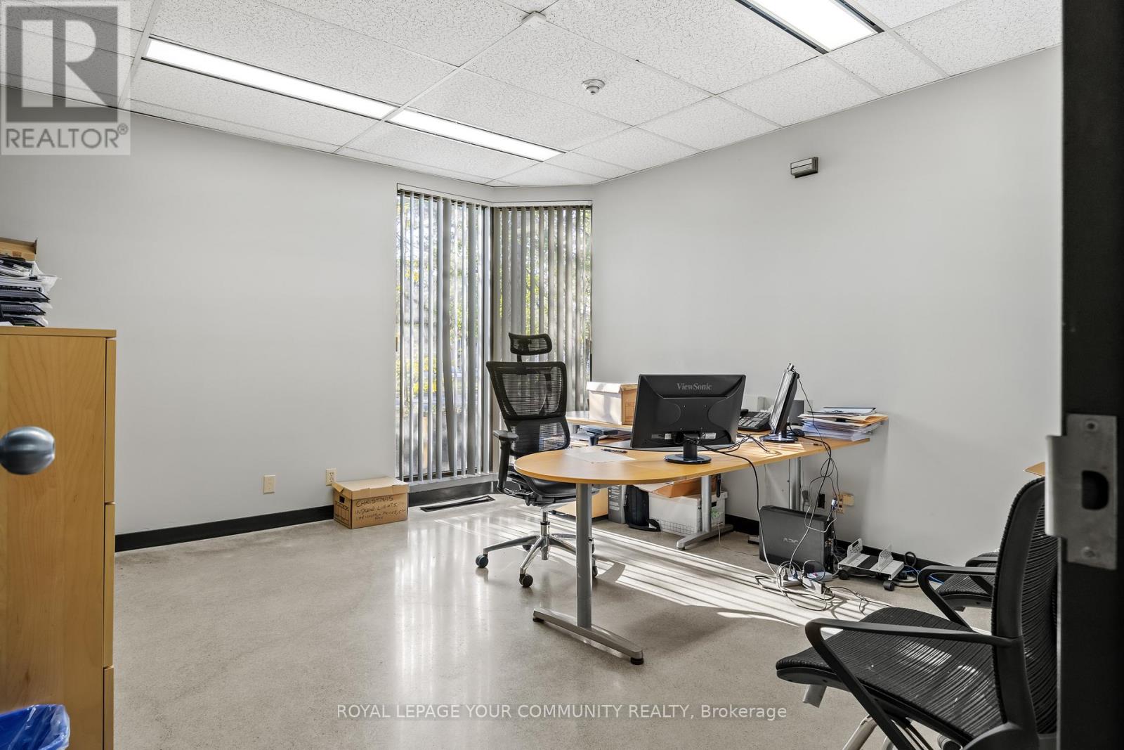 785 Arrow Road, Toronto, Ontario  M9M 2L4 - Photo 9 - W12541528