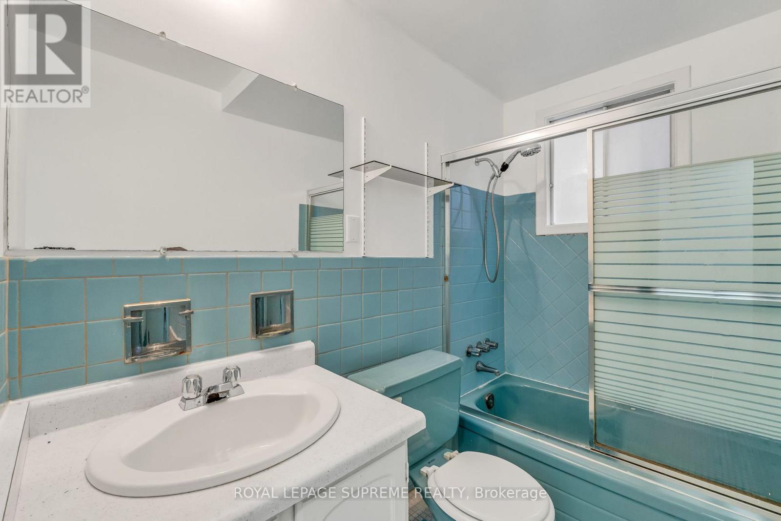 579a Delaware Avenue, Toronto, Ontario  M6H 5V3 - Photo 13 - W12541542
