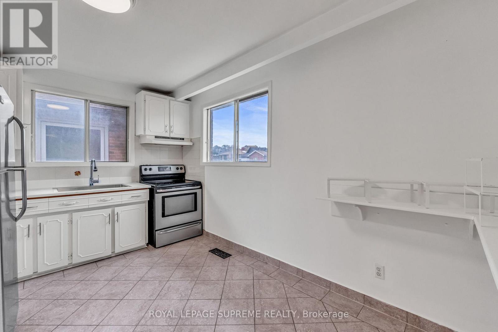 579a Delaware Avenue, Toronto, Ontario  M6H 5V3 - Photo 19 - W12541542