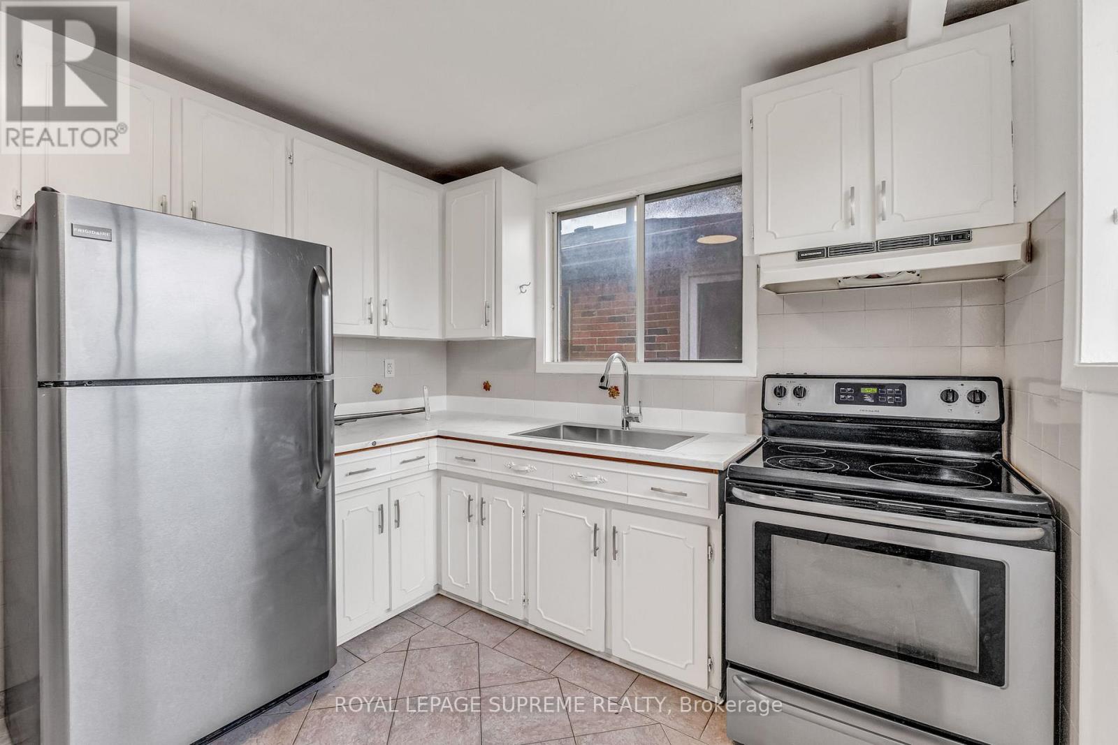 579a Delaware Avenue, Toronto, Ontario  M6H 5V3 - Photo 22 - W12541542
