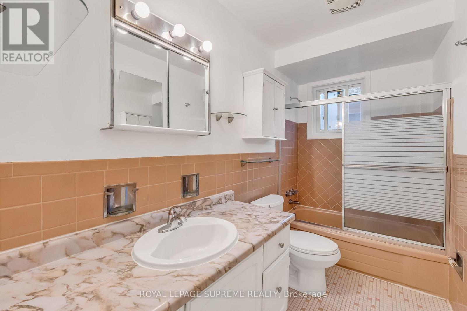 579a Delaware Avenue, Toronto, Ontario  M6H 5V3 - Photo 23 - W12541542