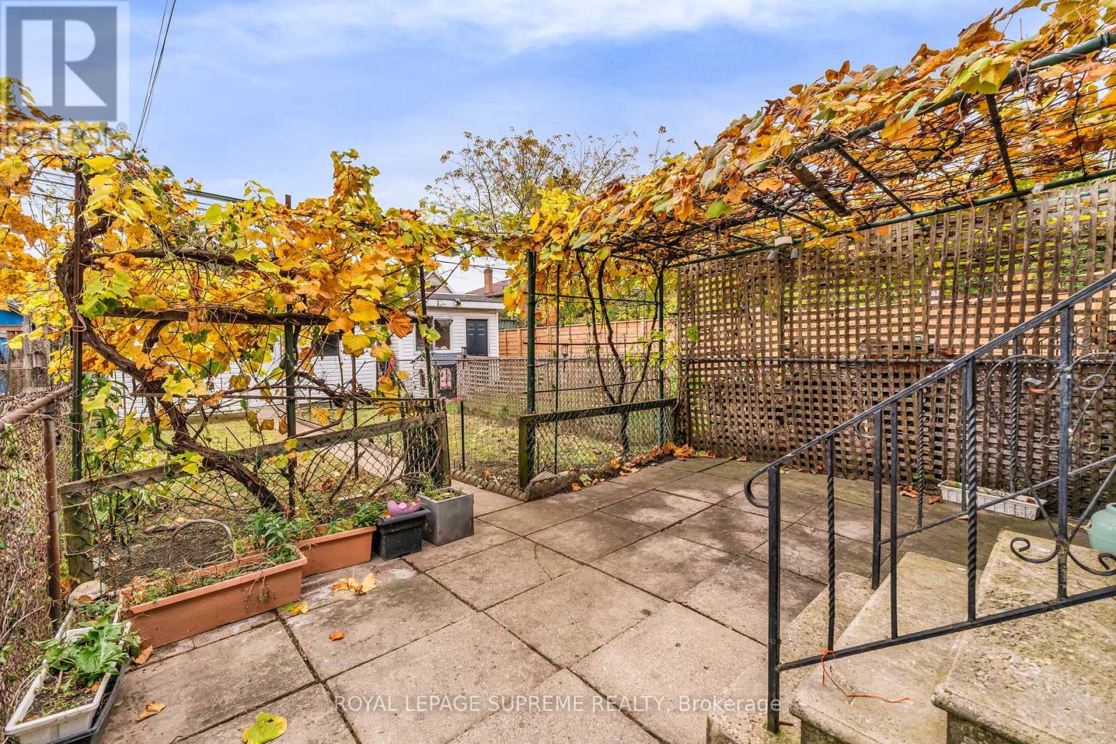 579a Delaware Avenue, Toronto, Ontario  M6H 5V3 - Photo 39 - W12541542