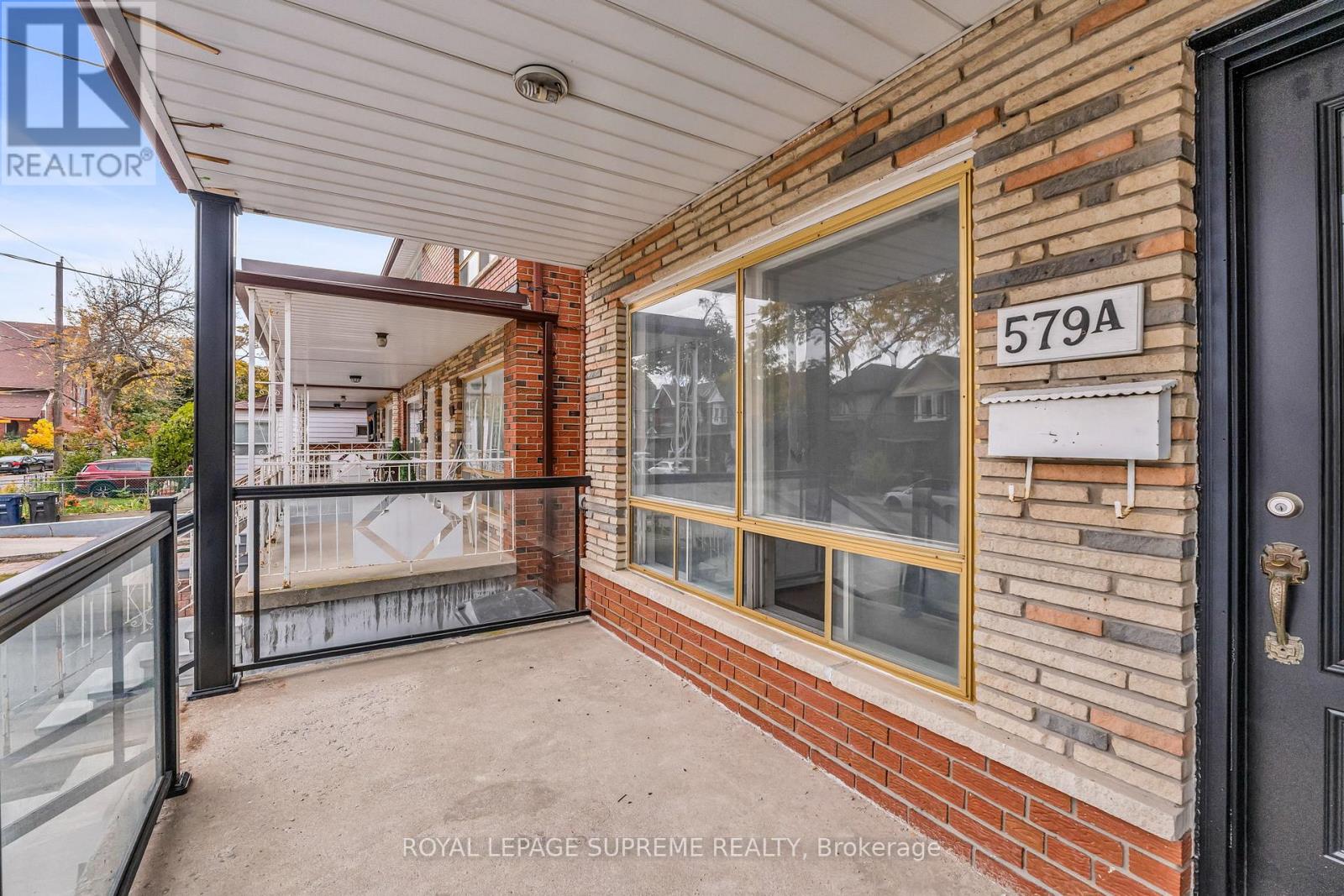 579a Delaware Avenue, Toronto, Ontario  M6H 5V3 - Photo 5 - W12541542