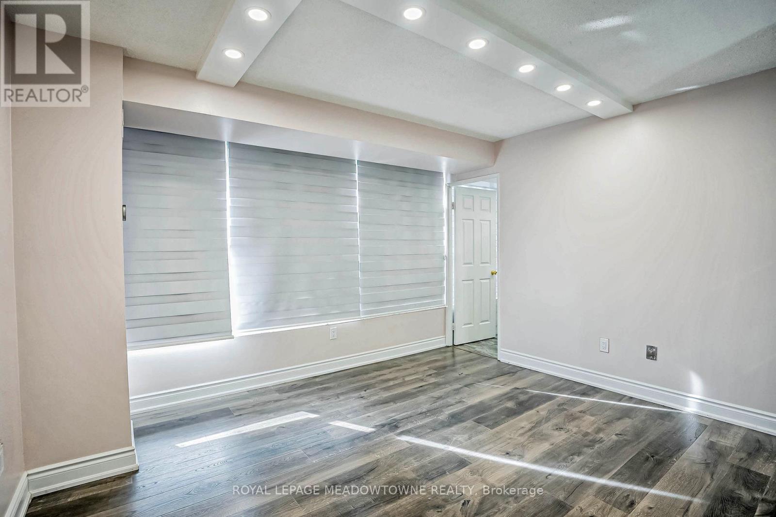 1512 - 50 Kingsbridge Garden Circle, Mississauga, Ontario  L5R 1Y2 - Photo 16 - W12541544