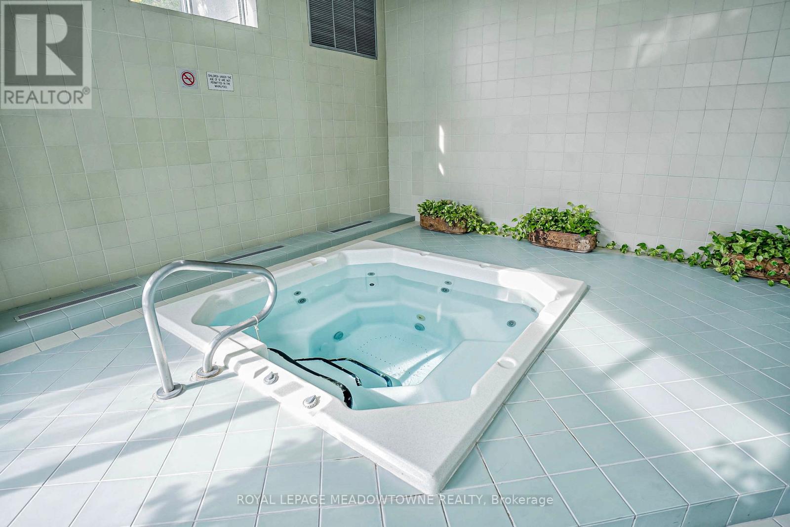 1512 - 50 Kingsbridge Garden Circle, Mississauga, Ontario  L5R 1Y2 - Photo 32 - W12541544