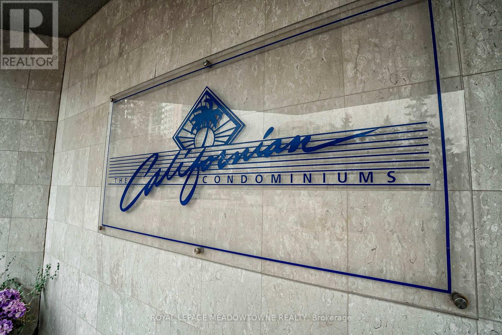 1512 - 50 Kingsbridge Garden Circle, Mississauga, Ontario  L5R 1Y2 - Photo 4 - W12541544