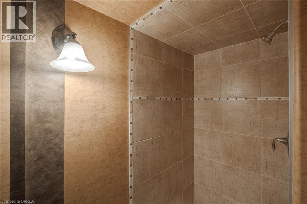 655 Park Road N Unit# 49, Brantford, Ontario  N3R 0A2 - Photo 40 - 40787366