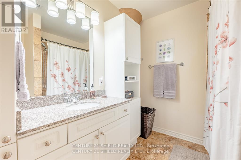 510 - 710 Cotton Mill Street, Cornwall, Ontario K6H 7L3 - Photo 18 - X12541616