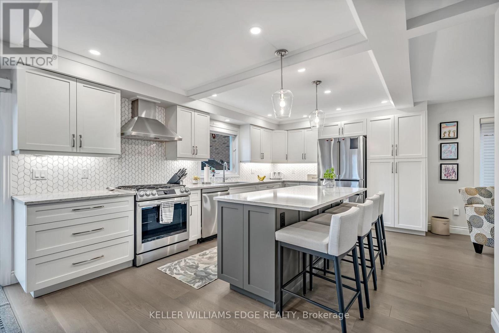 8 Keewaydin Street, Hamilton, Ontario  L8B 0K1 - Photo 10 - X12541454