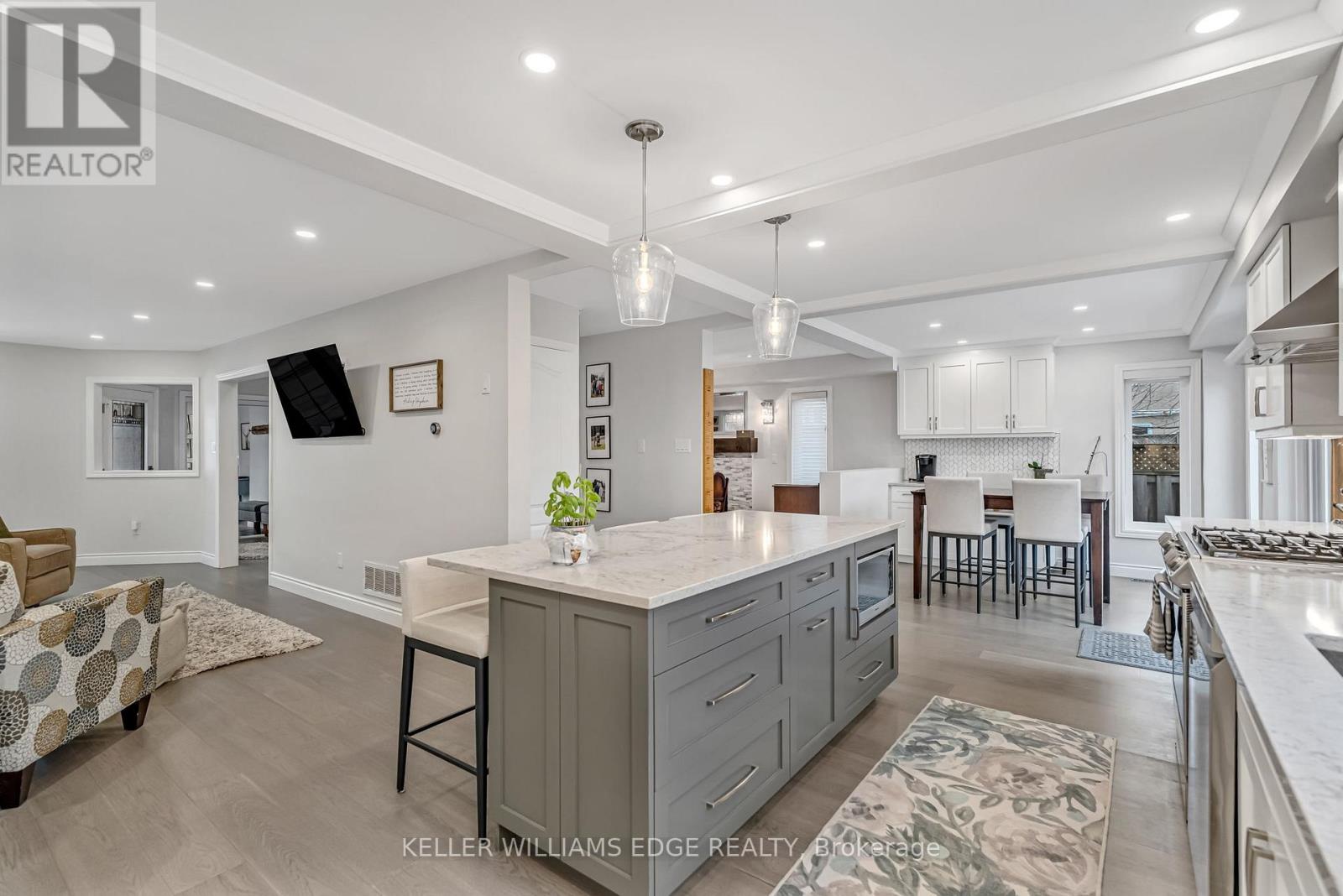 8 Keewaydin Street, Hamilton, Ontario  L8B 0K1 - Photo 12 - X12541454