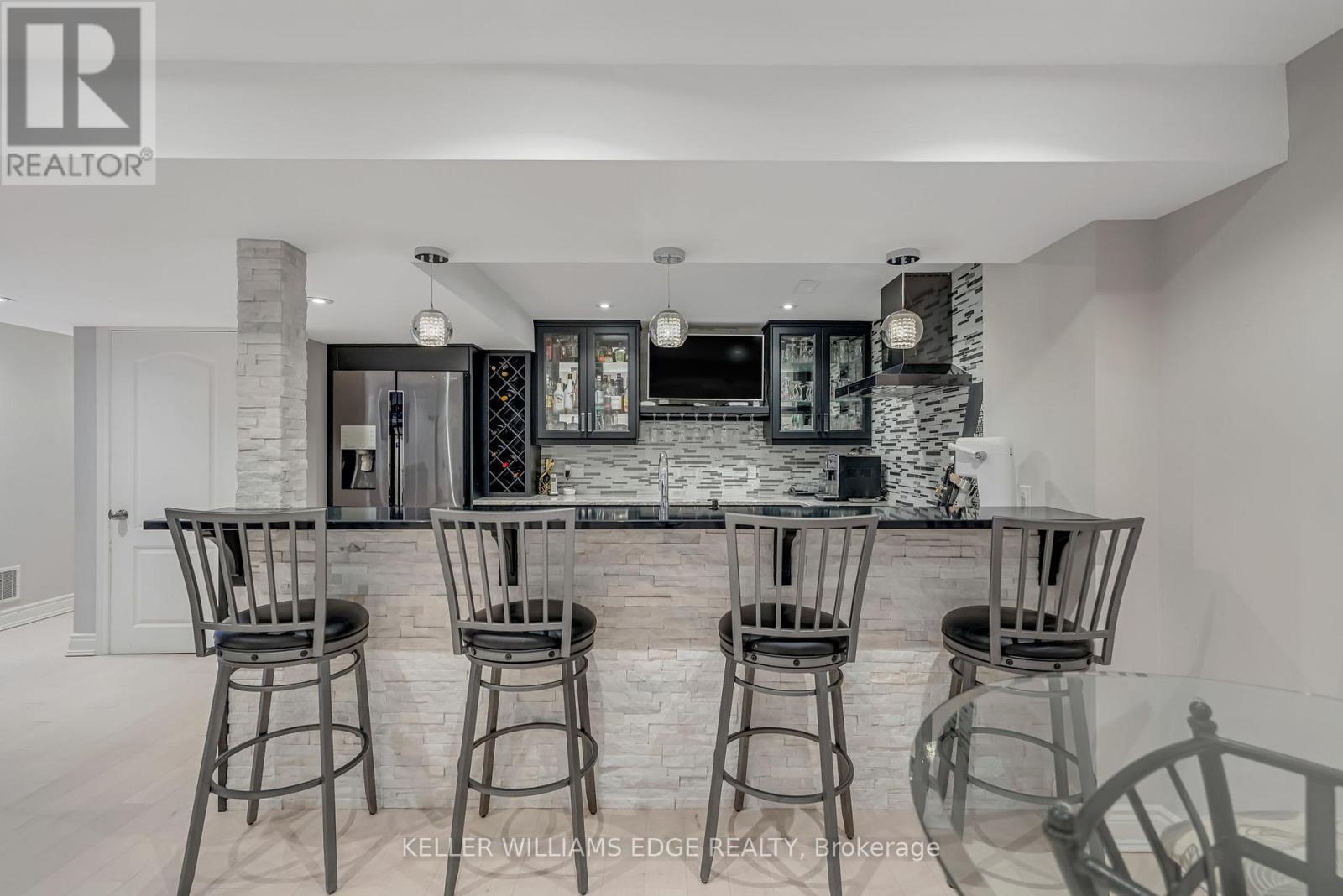 8 Keewaydin Street, Hamilton, Ontario  L8B 0K1 - Photo 43 - X12541454