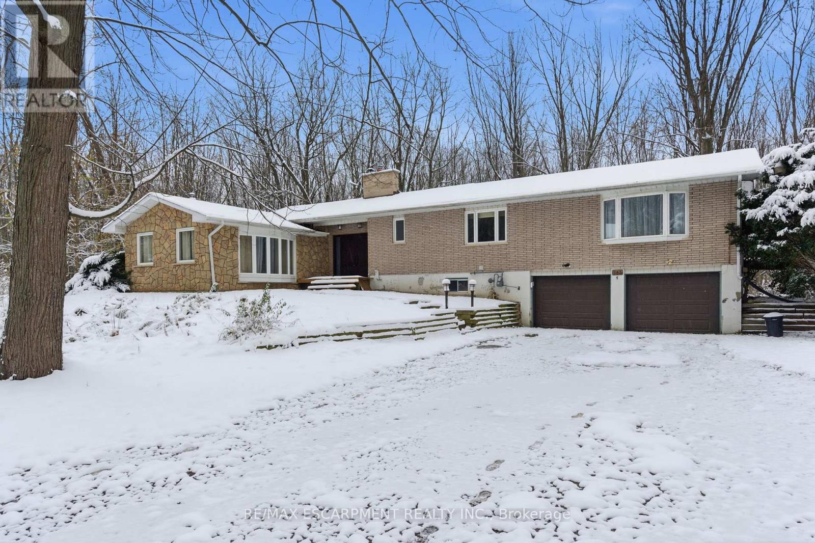 563 6th Concession Road W, Hamilton, Ontario  L8B 1N2 - Photo 2 - X12541476