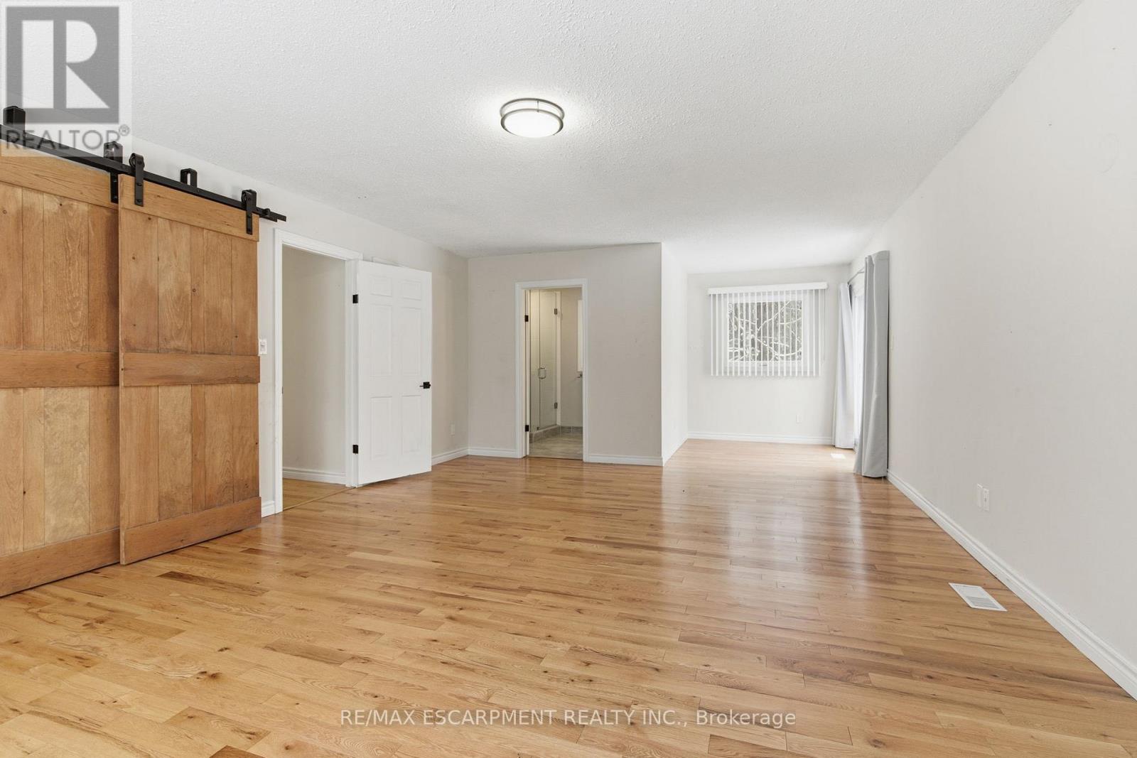 563 6th Concession Road W, Hamilton, Ontario  L8B 1N2 - Photo 25 - X12541476