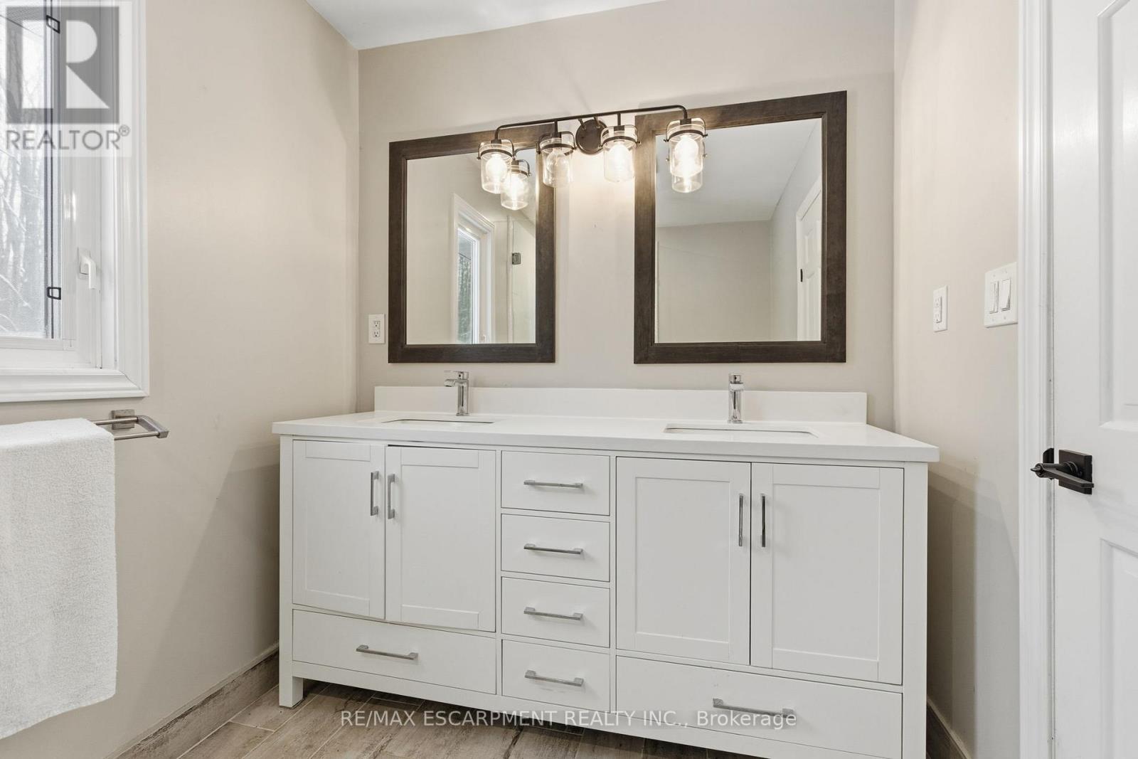 563 6th Concession Road W, Hamilton, Ontario  L8B 1N2 - Photo 26 - X12541476