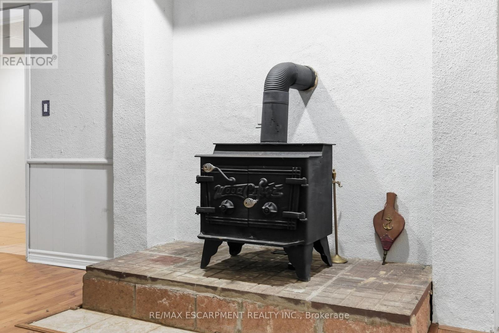 563 6th Concession Road W, Hamilton, Ontario  L8B 1N2 - Photo 38 - X12541476