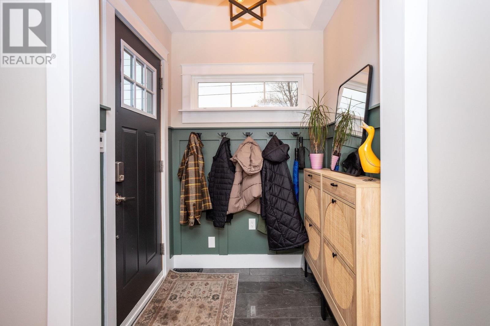 212 Belvedere Avenue, Charlottetown, Prince Edward Island  C1A 2Z3 - Photo 10 - 202527853