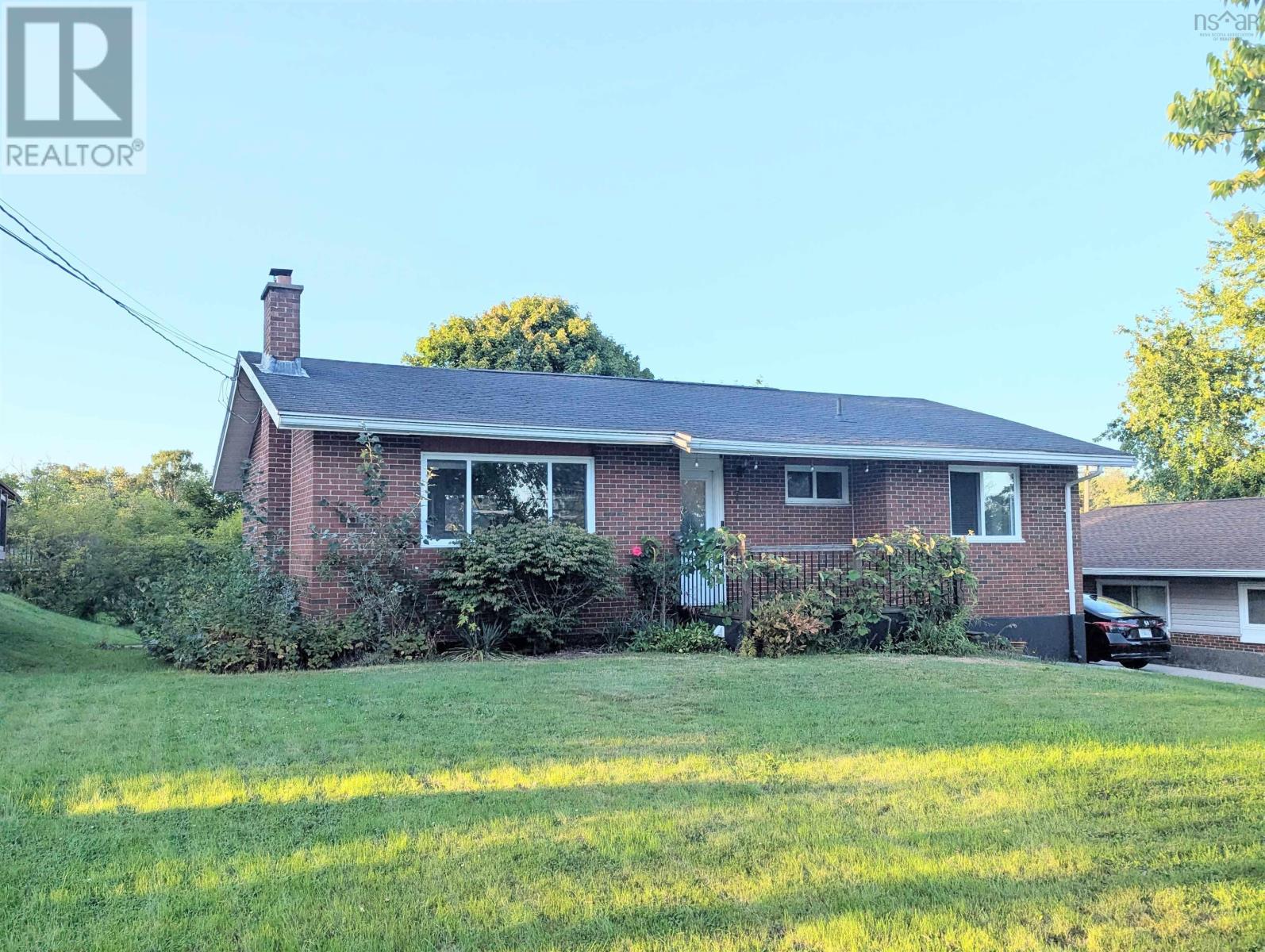 7 Muriel Avenue, Dartmouth, Nova Scotia  B2W 2E4 - Photo 1 - 202523165