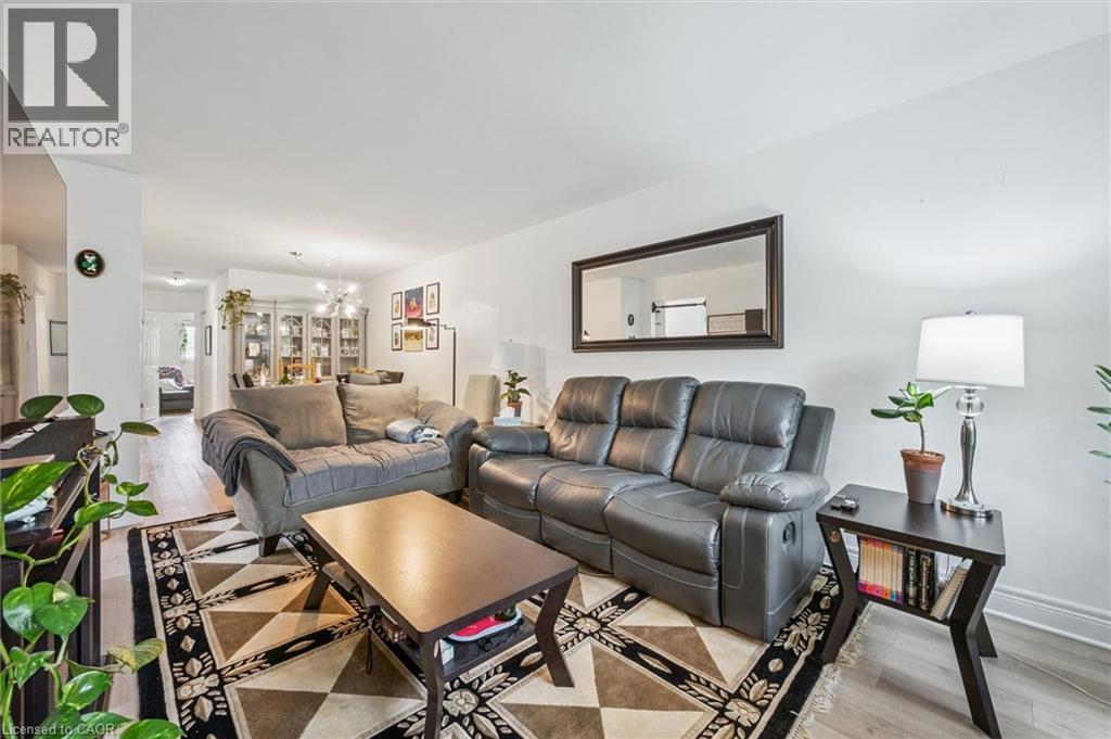 26 Nora Court, Cambridge, Ontario N3C 3N1 - Photo 4 - 40778992