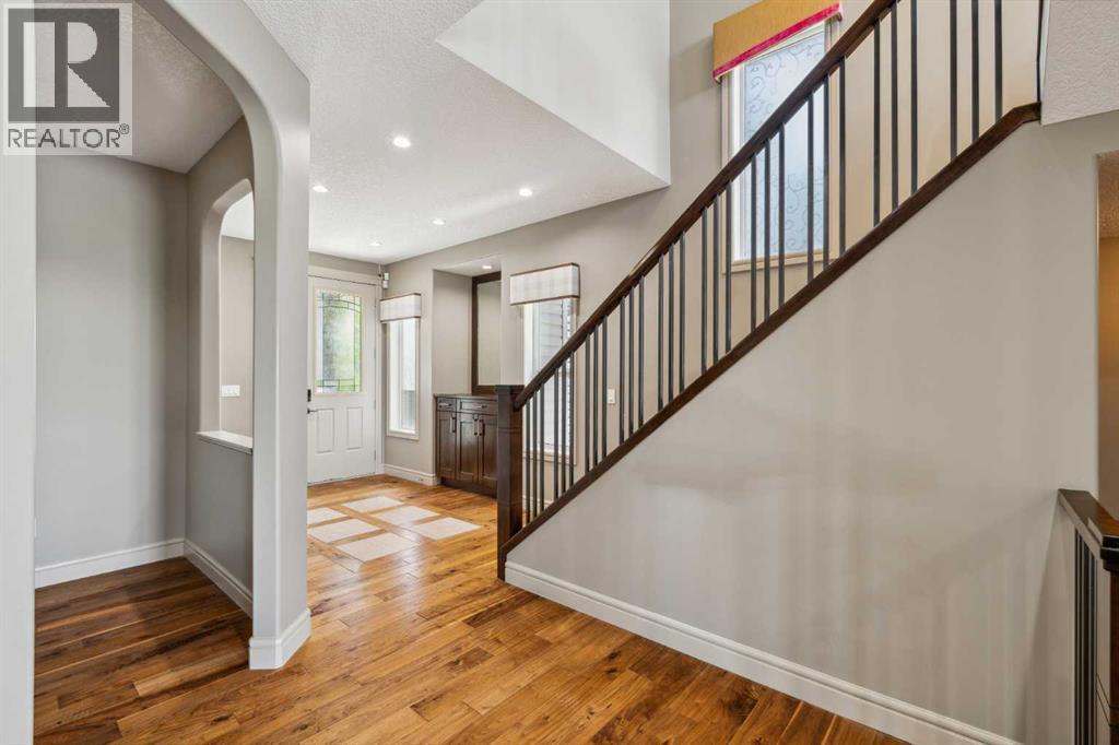 152 Evansborough Way Nw, Calgary, Alberta  T3P 0M5 - Photo 4 - A2256817