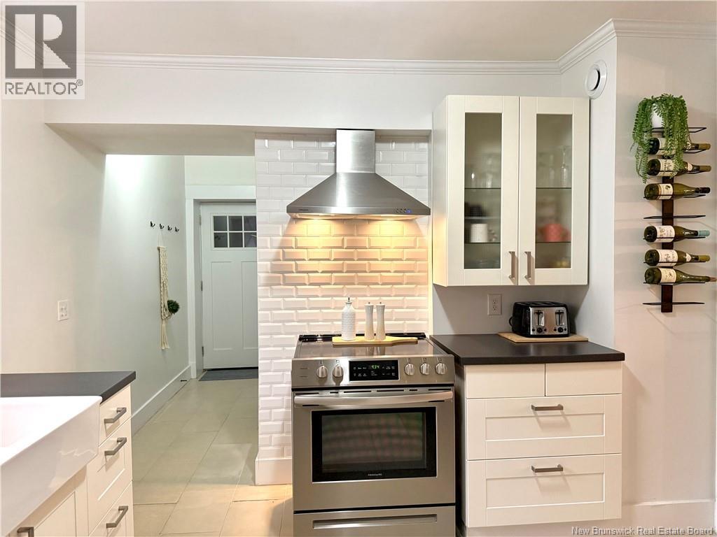 8 Conway Street, Edmundston, New Brunswick  E3V 1Z1 - Photo 9 - NB129981