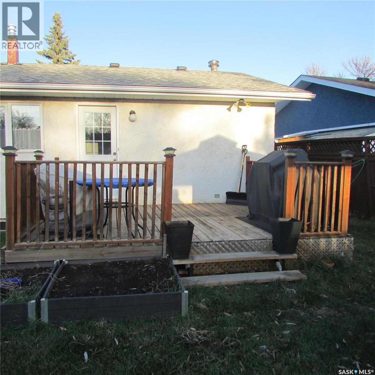 118 Mcsherry Crescent, Regina, Saskatchewan  S4T 7B8 - Photo 6 - SK023994