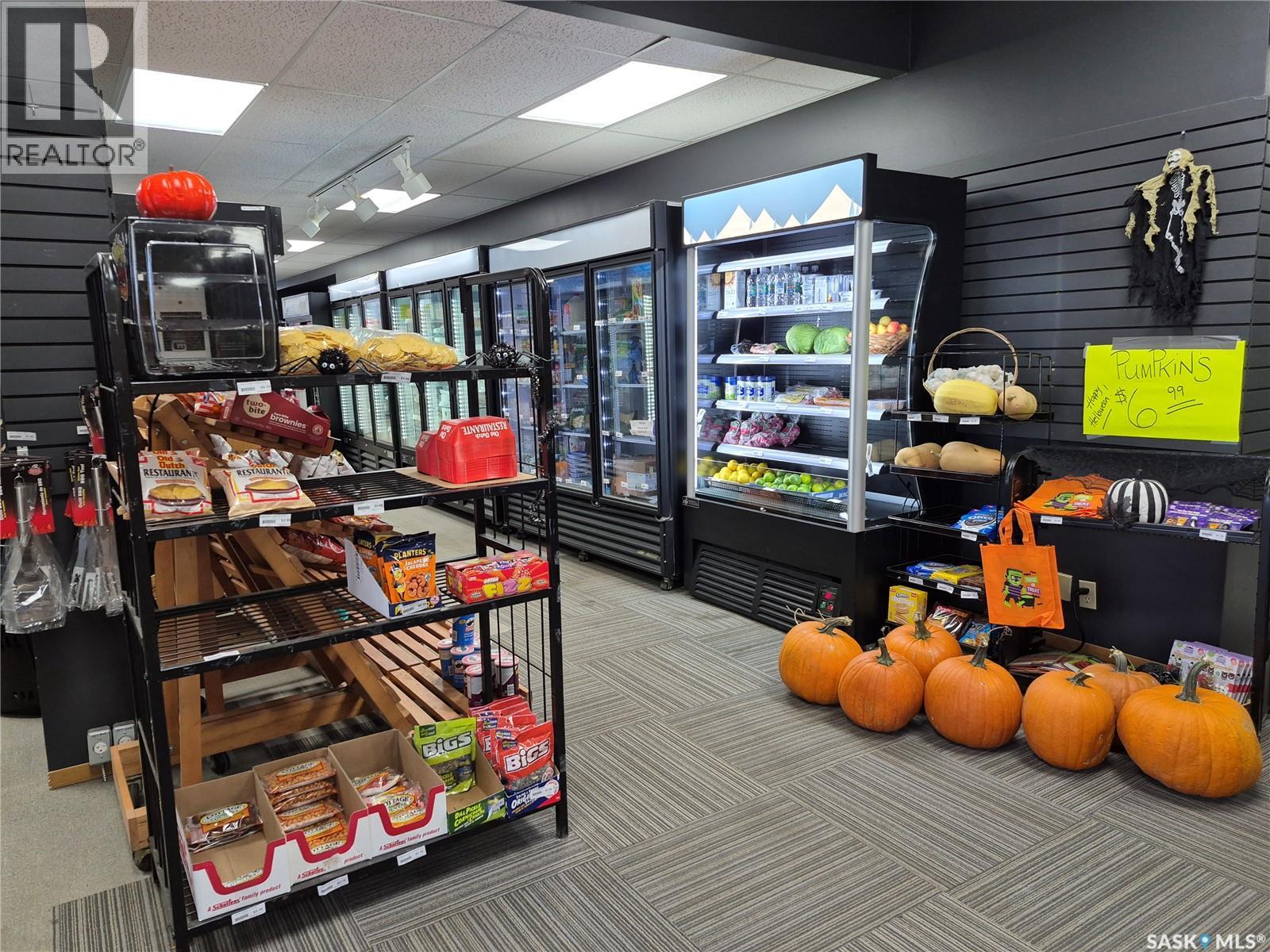Shaunavon Liquor Store, Shaunavon, Saskatchewan  S0N 2M0 - Photo 10 - SK023990