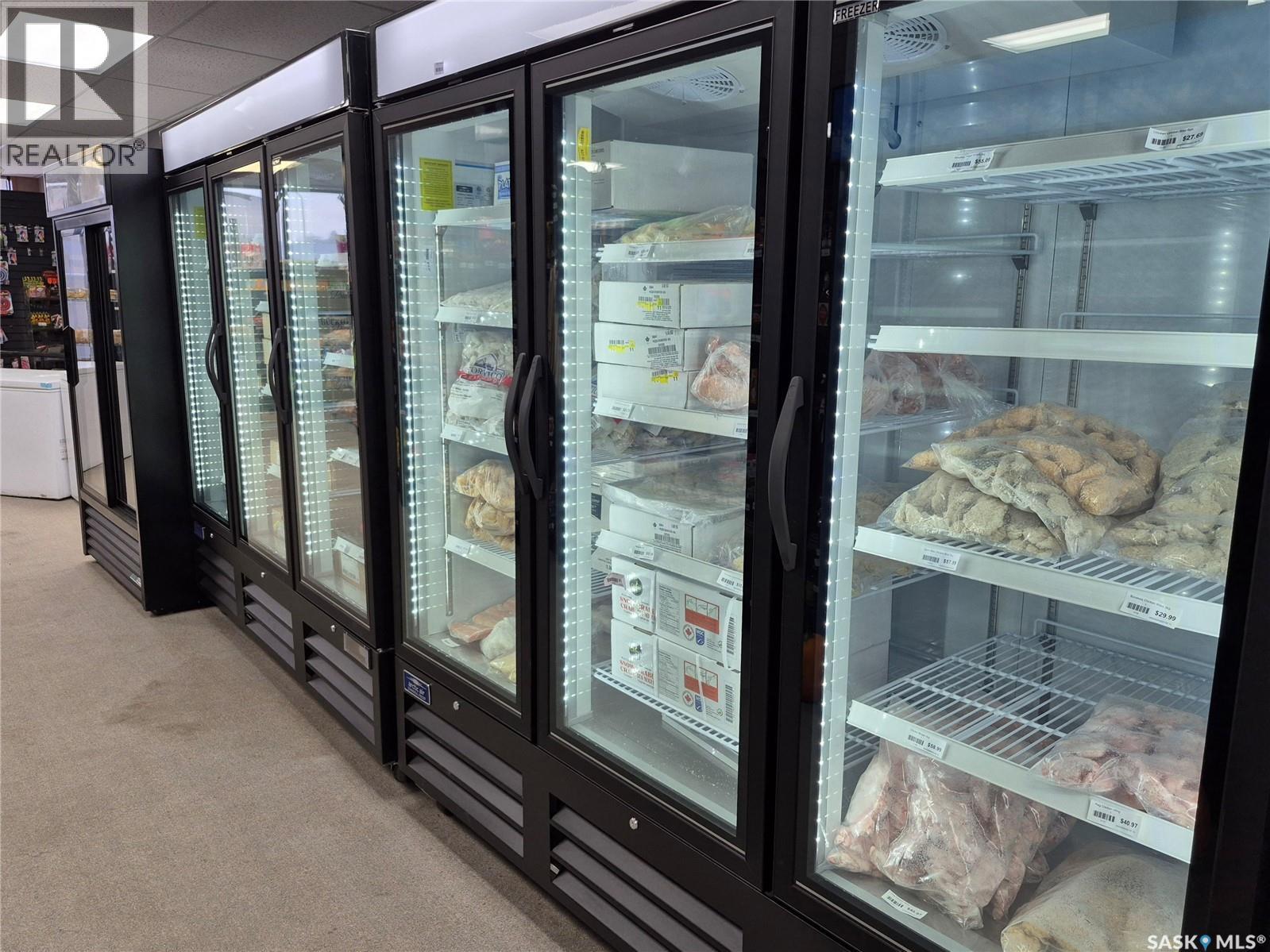 Shaunavon Liquor Store, Shaunavon, Saskatchewan  S0N 2M0 - Photo 11 - SK023990