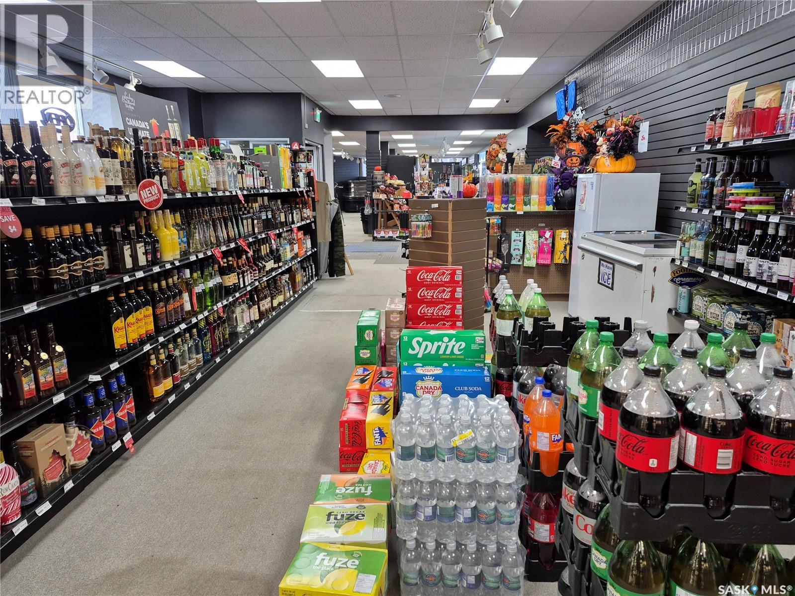 Shaunavon Liquor Store, Shaunavon, Saskatchewan  S0N 2M0 - Photo 13 - SK023990